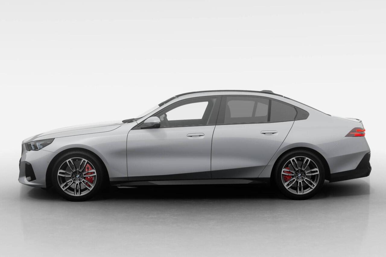 BMW i5 Sedan eDrive40 M Sport Edition | M Sport Pro | Innovation Pack | Travel Pack | Comfort Pack