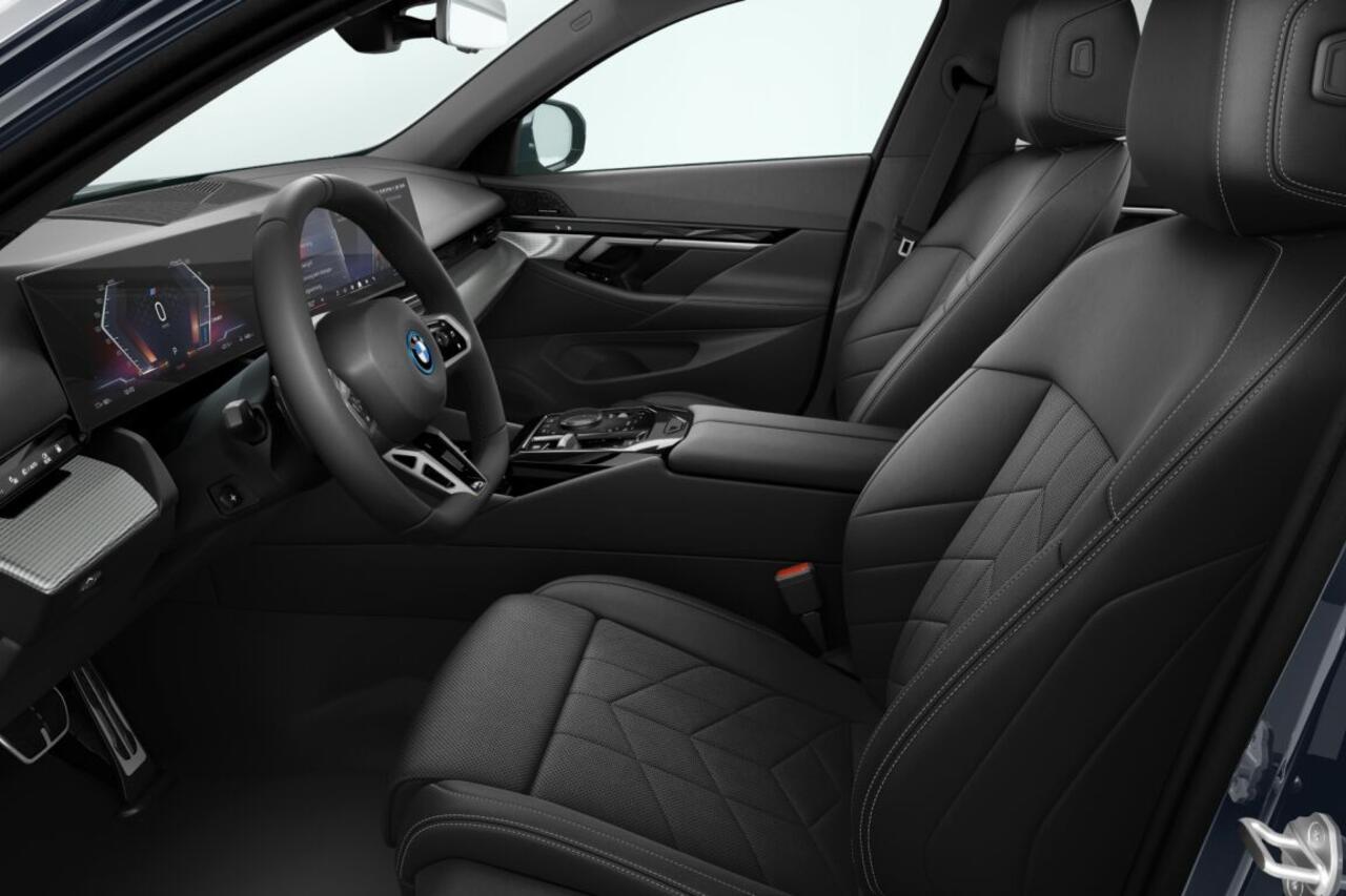 BMW i5 Sedan eDrive40 M Sport Edition 84 kWh | M Sportpakket | Travel Pack | Comfort Pack | Showroomvoordeel