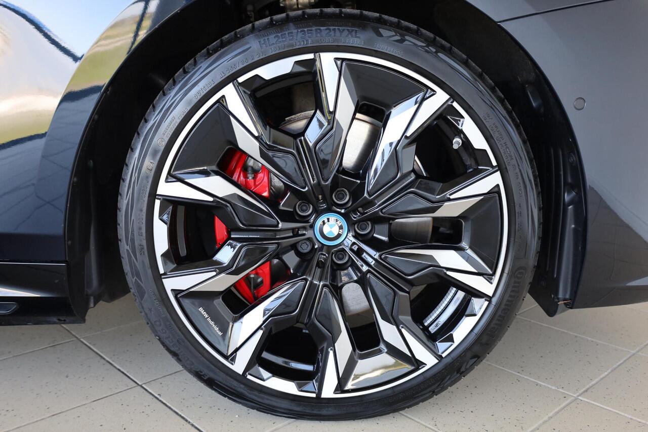 BMW i5 Touring eDrive40 | M Sportpakket Pro | Comfort Pack | Innovation Pack | Driving Assistant Plus | Comfortstoelen | Trekhaak