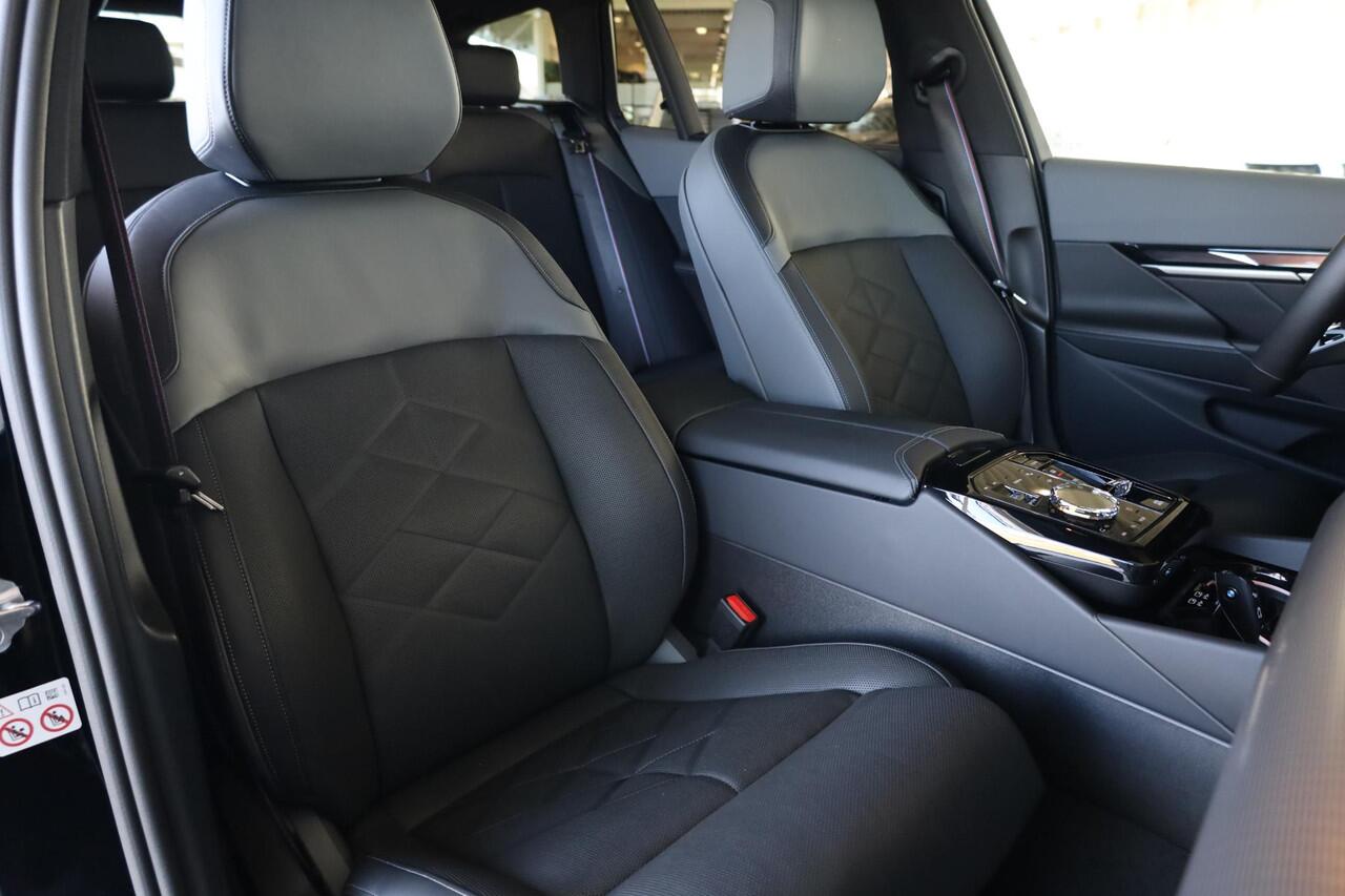 BMW i5 Touring eDrive40 | M Sportpakket Pro | Comfort Pack | Innovation Pack | Driving Assistant Plus | Comfortstoelen | Trekhaak