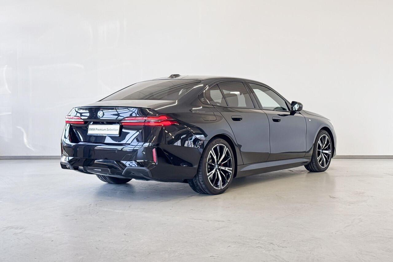 BMW i5 Sedan eDrive40 Innovation Pack M Sport Edition | Selections