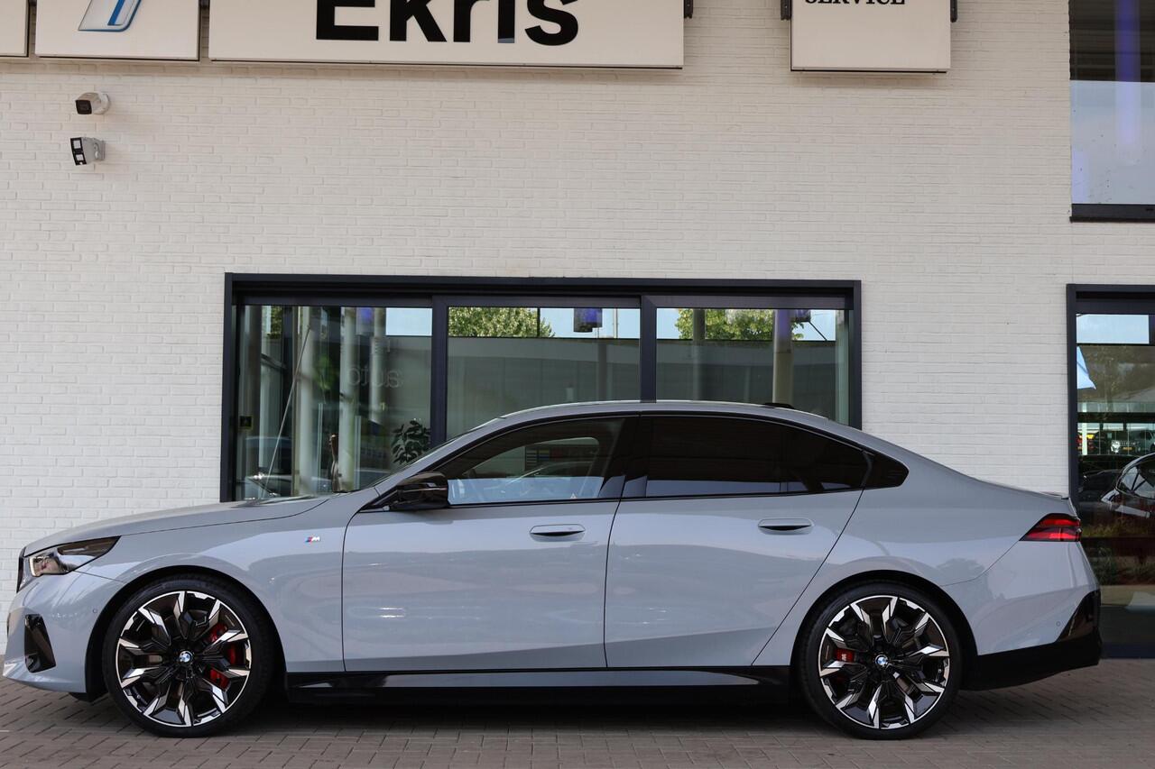 BMW i5 M60 xDrive 84 kWh | M Sport Pro | Comfort Pack | Innovation Pack | Trekhaak