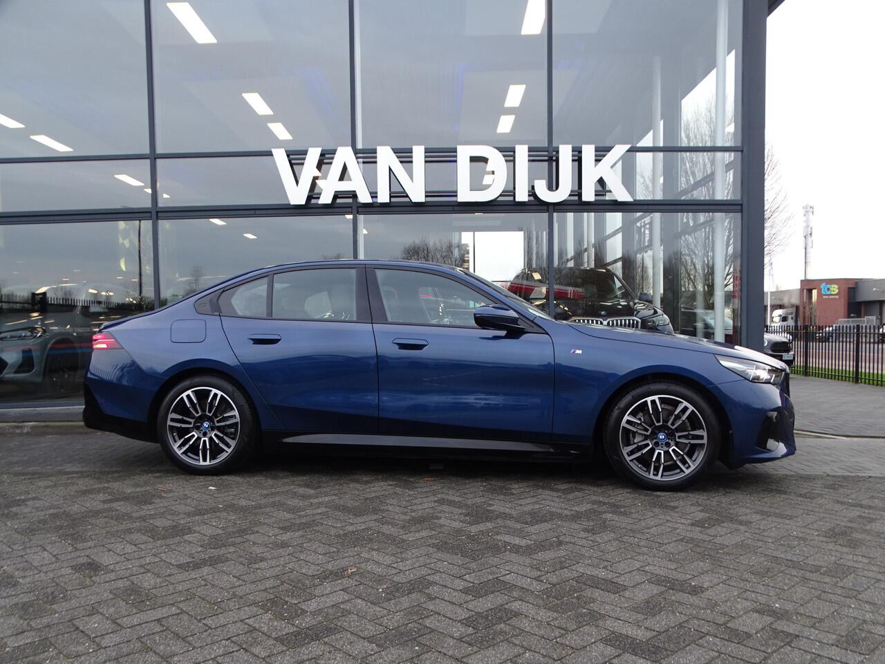 BMW i5 eDrive40 M Sport Edition Elek.Trekhaak Driv.Ass.Plus Park.hulp Ada.Led Nav. 19''LM Velgen