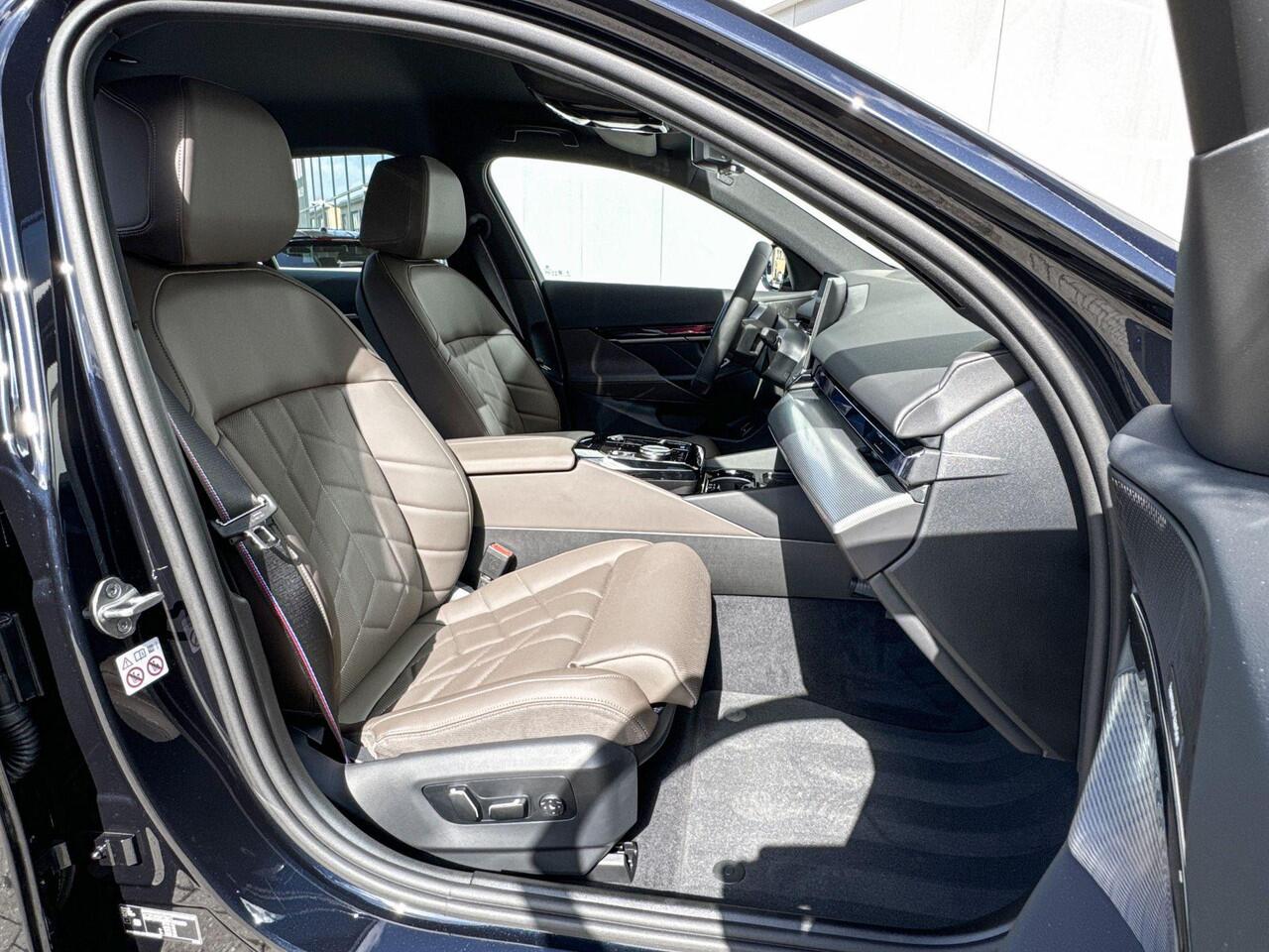 BMW i5 Sedan eDrive40 | Comfort Pack | M Sport | Trekhaak