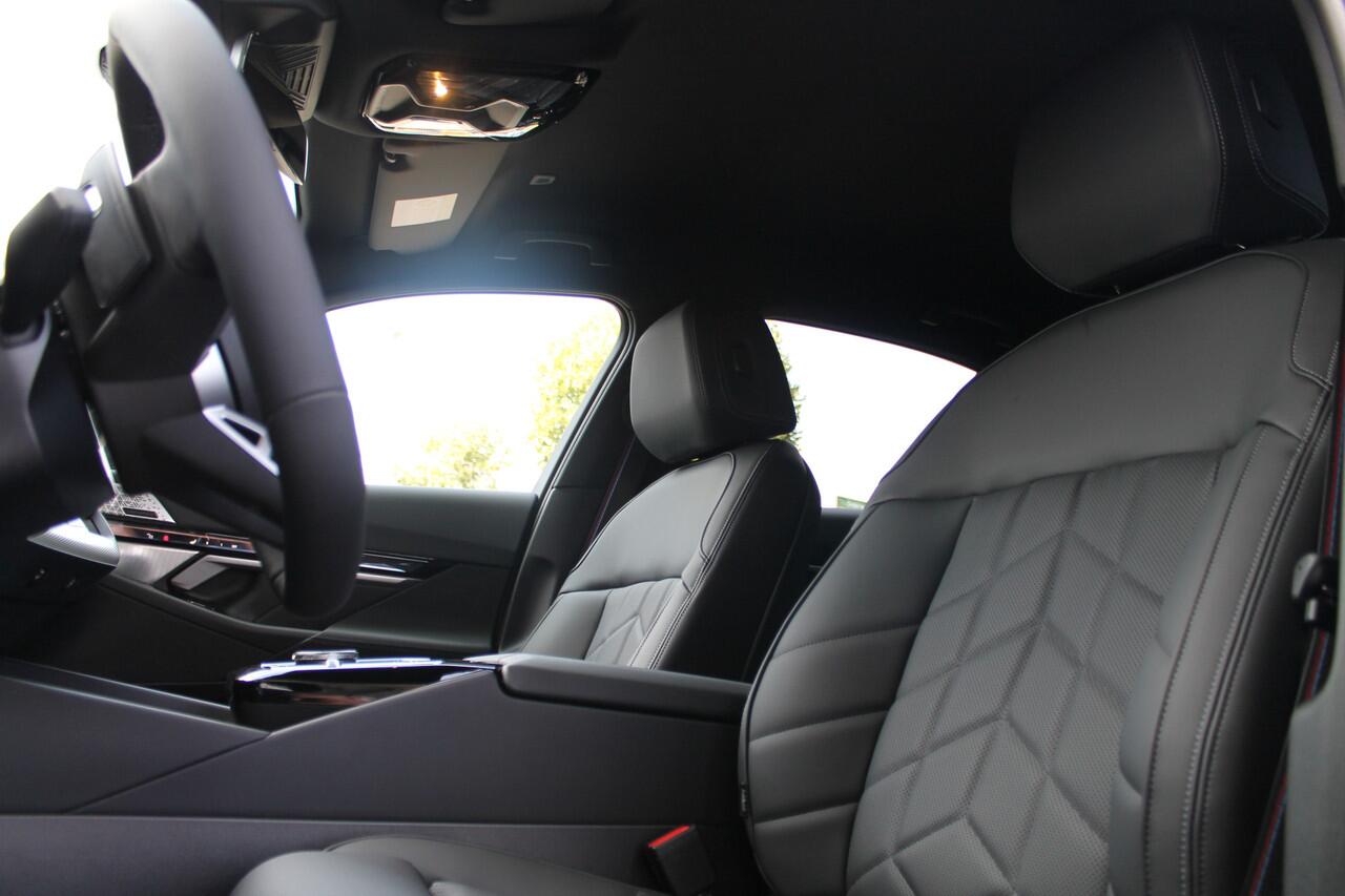 BMW i5 eDrive40 M Sport / Bowers & Wilkins / Adaptieve LED / Comfort Access / Stoelventilatie / Parking Assistant Plus / Stuurverwarming