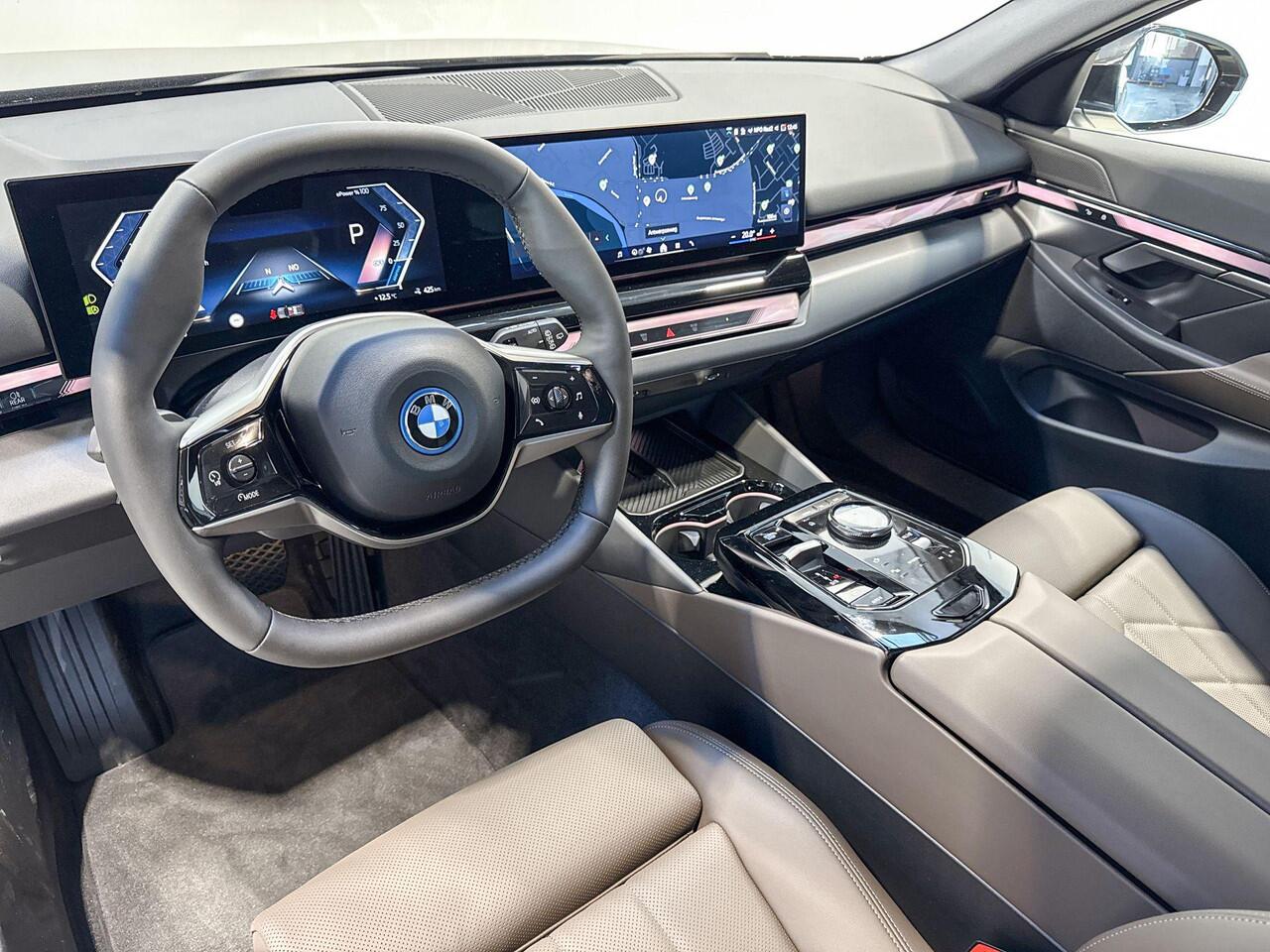 BMW i5 Touring eDrive40 Business Edition