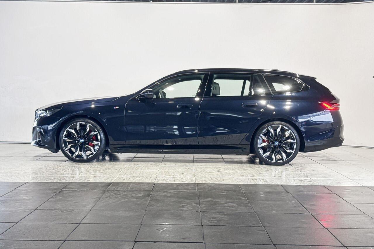BMW i5 Touring eDrive40 M Sport Edition Innovation Pack | Selections