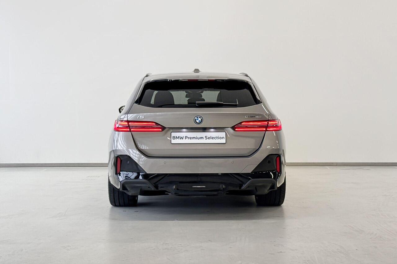 BMW i5 Touring eDrive40 84 kWh