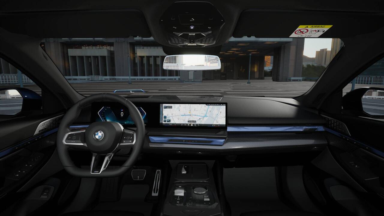 BMW i5 eDrive40 M Sport / Panoramadak / Adaptieve LED / Bowers & Wilkins / Stoelventilatie / Comfort Access / Parking Assistant Plus / Stuurverwarming