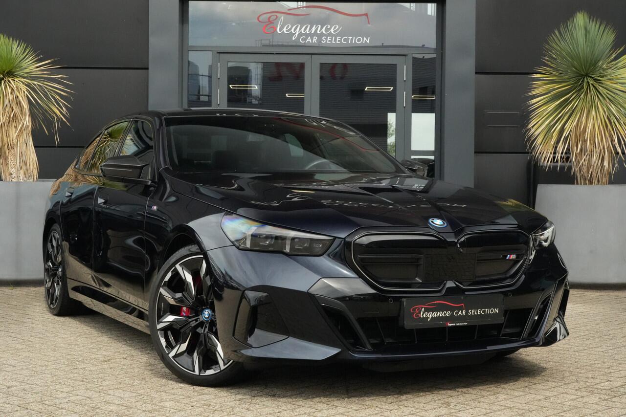 BMW i5 M60 xDrive 84 kWh 601pk Panoramadak/Bowers&Wilkins/360Camera