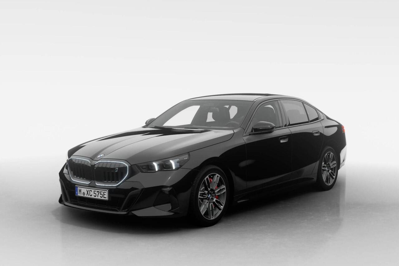 BMW i5 Sedan eDrive40 M Sport Edition | M Sport Pro | Innovation Pack | Travel Pack | Comfort Pack | Showroomvoordeel | ElectricDeals