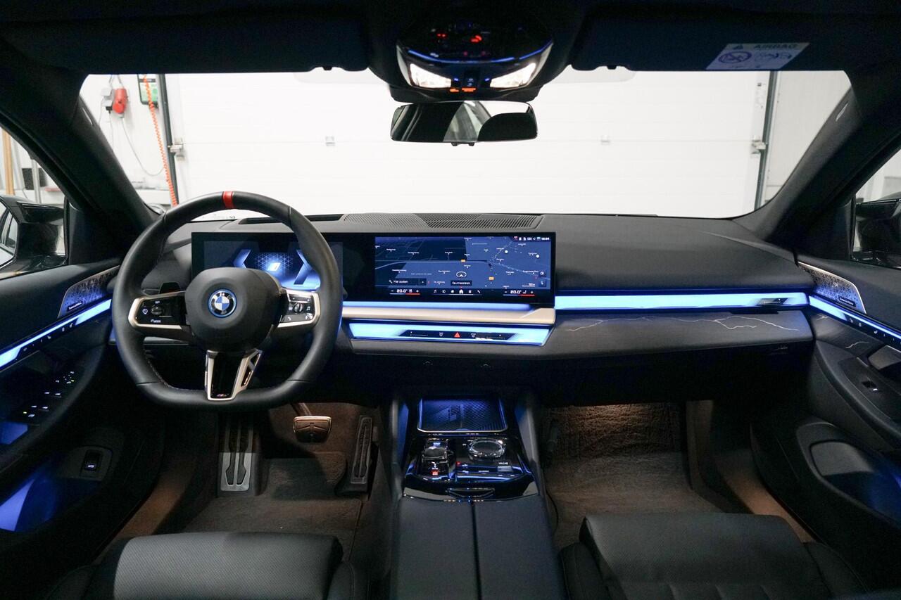 BMW i5 M60 xDrive 84 kWh Bowers Wilkins | Panoramadak | CoPilot | Elektr. Trekhaak