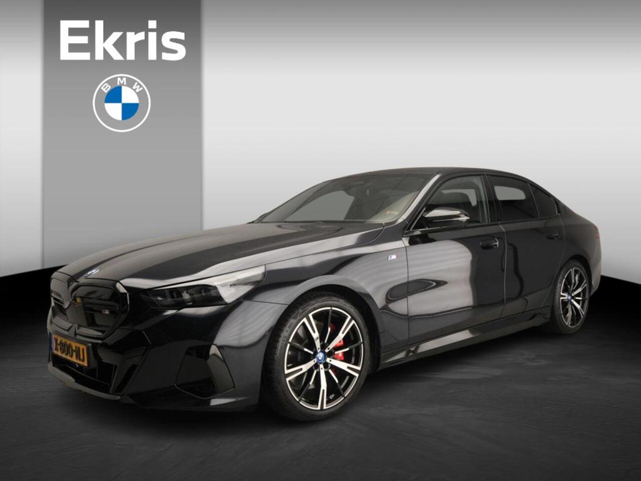 BMW i5 Sedan M60 xDrive 84 kWh | M-Sportpakket | LED | Leder | HUD | Schuifdak | Active cruise | DAB | Bowers @ Wilkins sound | Alu 20 inch