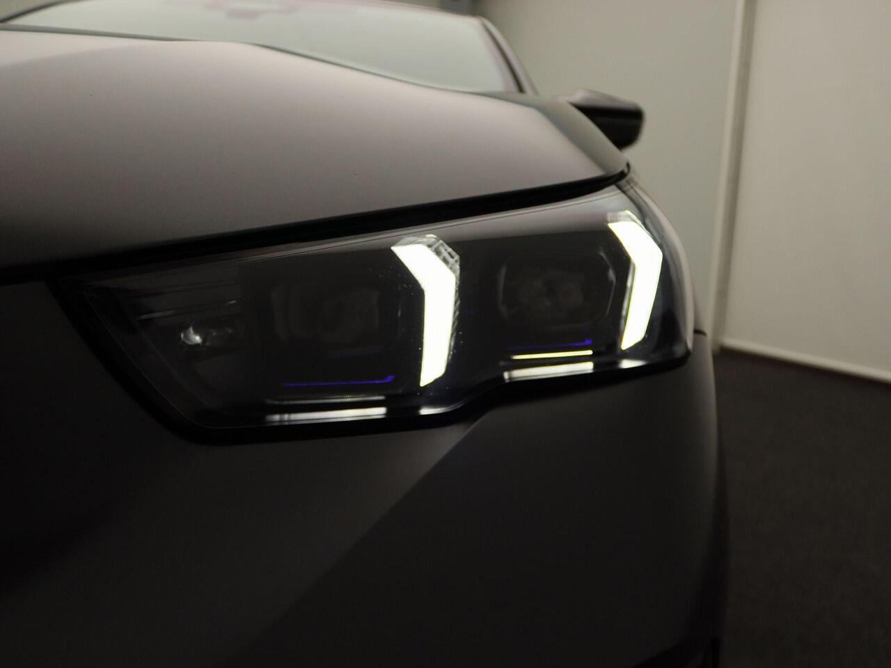 BMW i5 M60 xDrive M Sportpakket Pro | Innovation Pack | Travel Pack | Comfort Pack | Adaptief M Onderstel Professional | Panoramadak | Driving Assistant Professional | Bowers & Wilkins | M Performance Accessoires | 20''