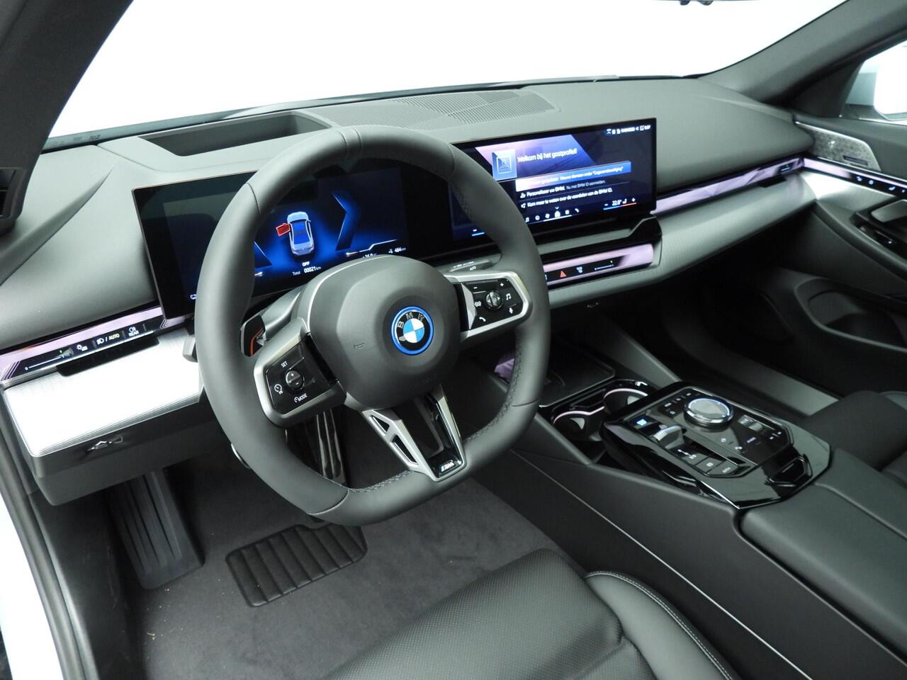 BMW i5 Sedan eDrive40 | M Sport Edition | M Sportpakket Pro | Innovation Pack | Travel Pack | Comfort Pack