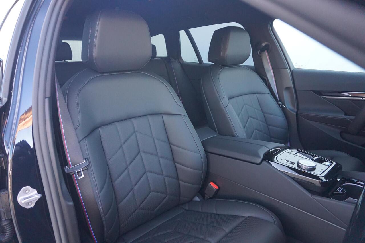 BMW i5 xDrive40 Touring | M Sportpakket Pro | Innovation Pack | Travel Pack | Comfort Pack | Ekris Selection