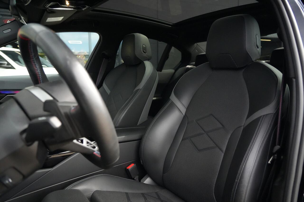 BMW i5 M60 xDrive 84 kWh 601pk Panoramadak/Bowers&Wilkins/360Camera