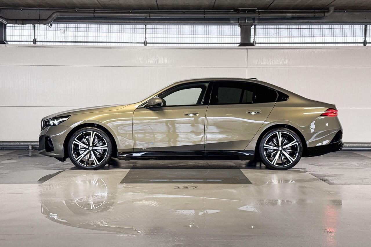 BMW i5 Sedan eDrive40 M Sport Edition 84 kWh | M Sportpakket | Travel Pack