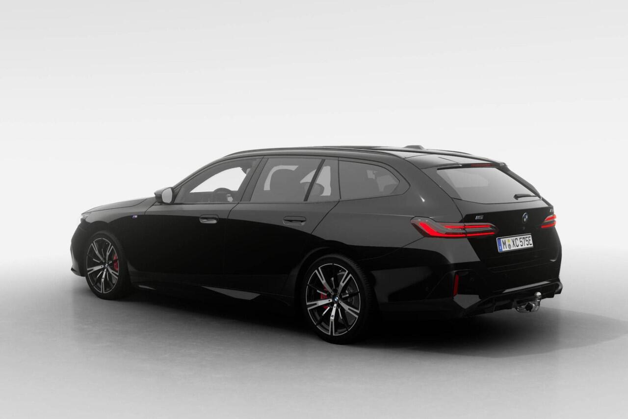 BMW i5 Touring M60 xDrive | M Sport Pro | Innovation Pack | Travel Pack | Comfort Pack | Bowers & Wilkins | Comfortstoelen | CraftedClarity