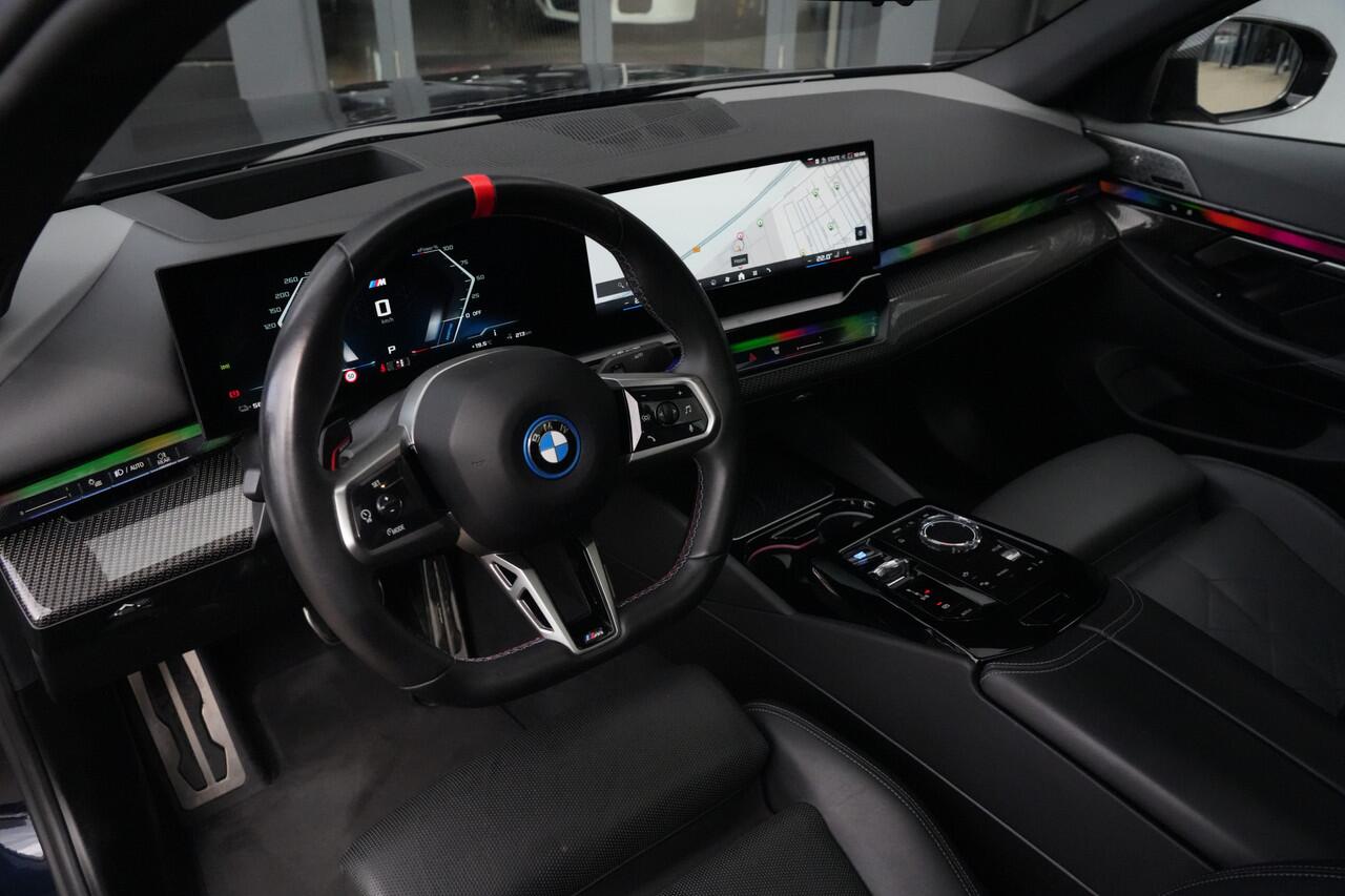 BMW i5 M60 xDrive 84 kWh 601pk Panoramadak/Bowers&Wilkins/360Camera