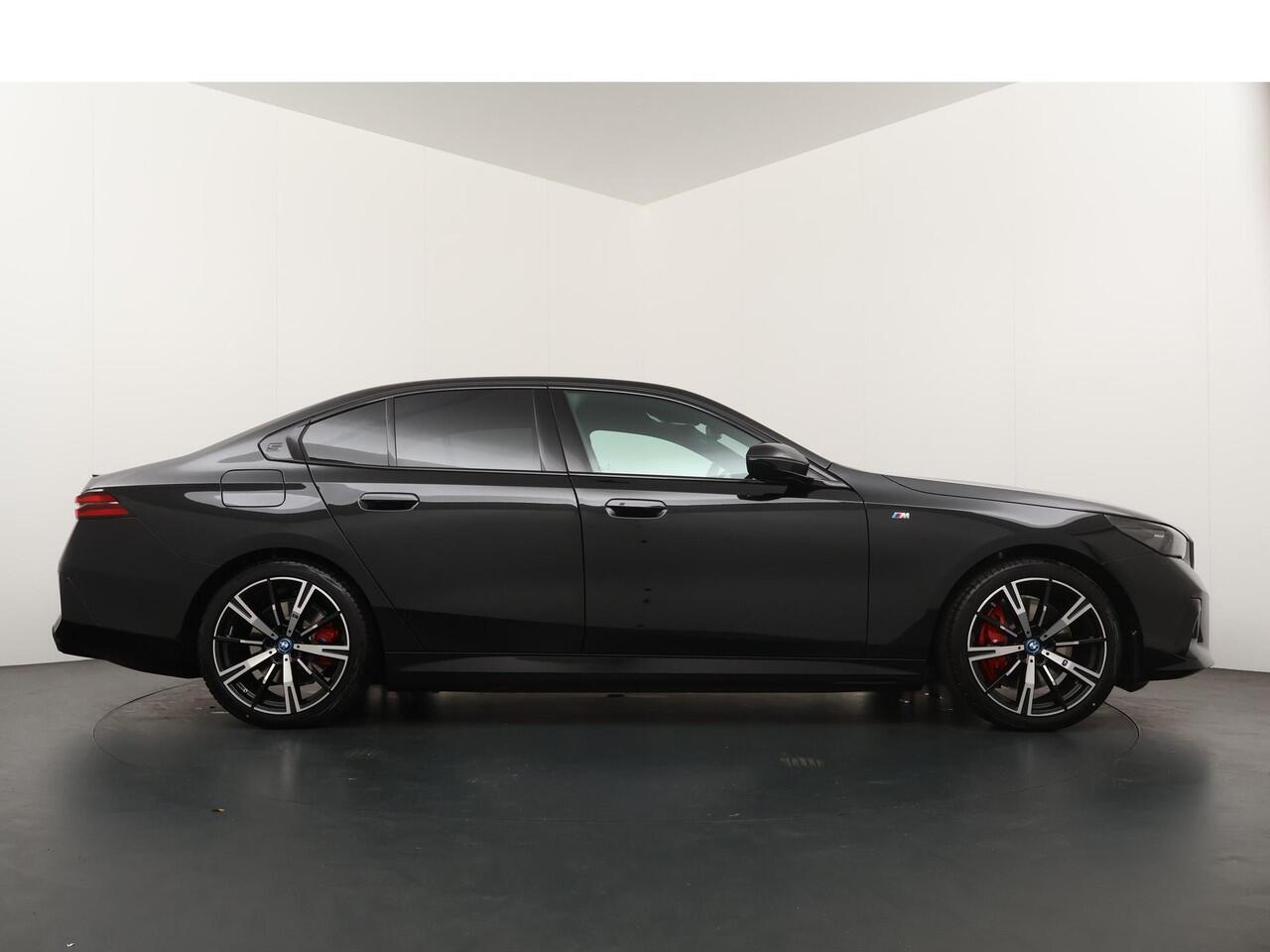 BMW i5 eDrive40 | M Sport Package Pro | Travel Package | Ekris Selection