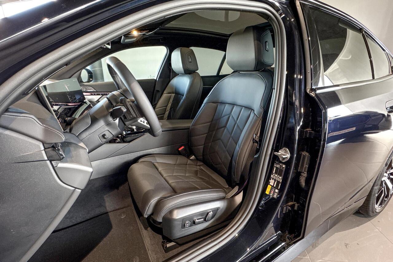 BMW i5 Sedan eDrive40 M Sport Edition | M Sport Pro | Travel Pack | Comfort Pack | Showroomvoordeel | ElectricDeals