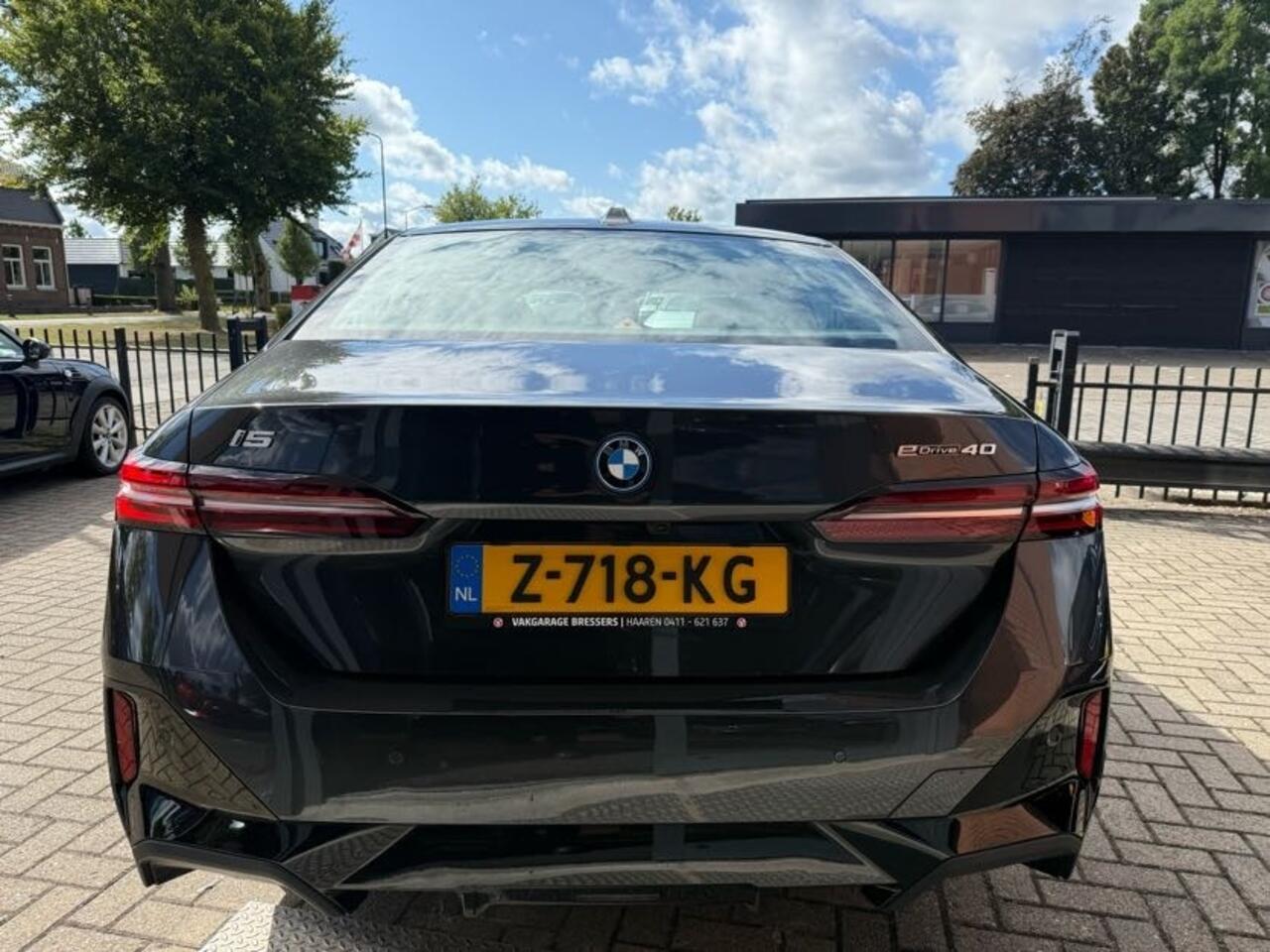 BMW i5 eDrive40 84 kWh