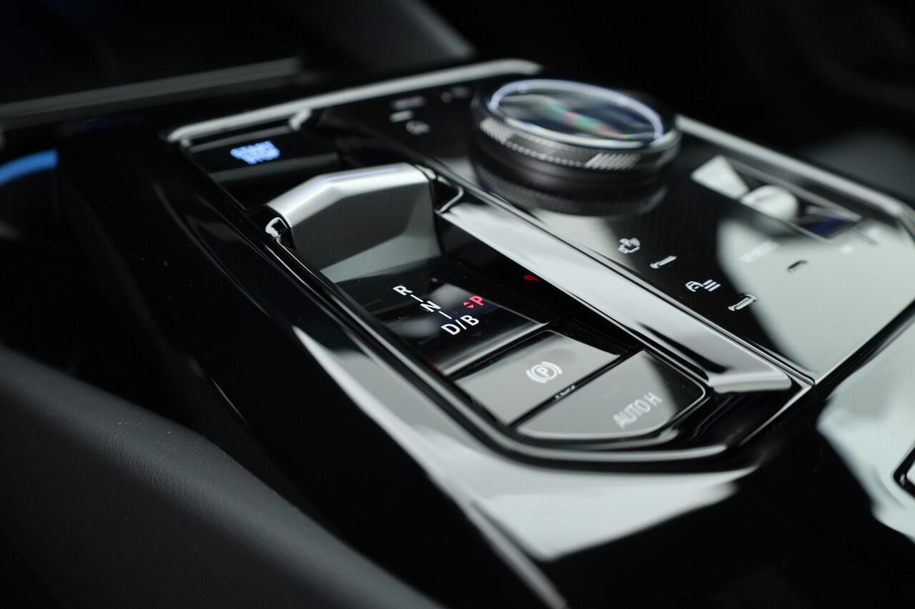 BMW i5 M60 xDrive 84 kWh M Sport | Driving Assistant Pro | M sport | Pano | HUD | Deep Frozen Grey | 21 inch