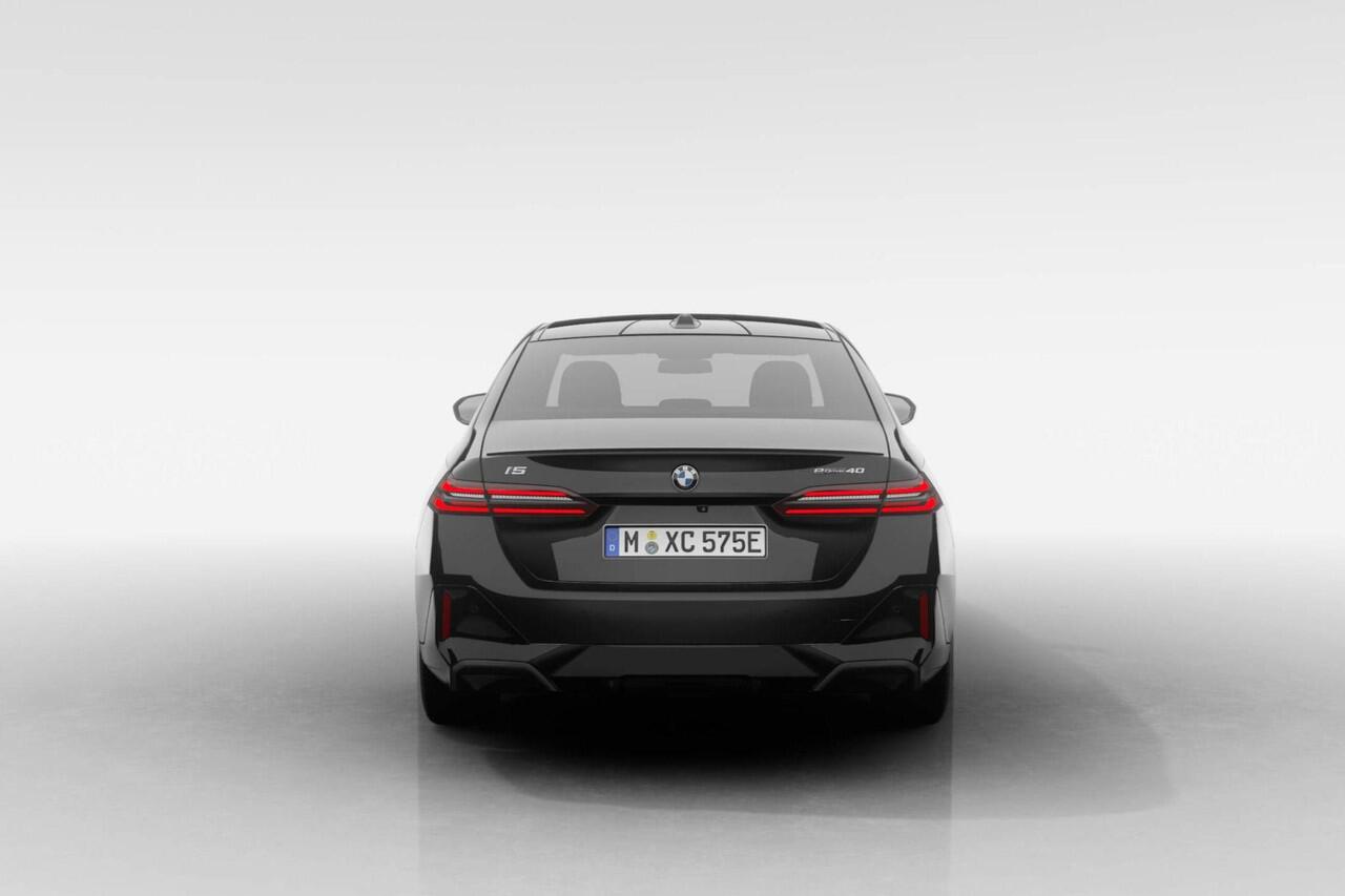 BMW i5 Sedan eDrive40 M Sport Edition | M Sport Pro | Innovation Pack | Travel Pack | Comfort Pack