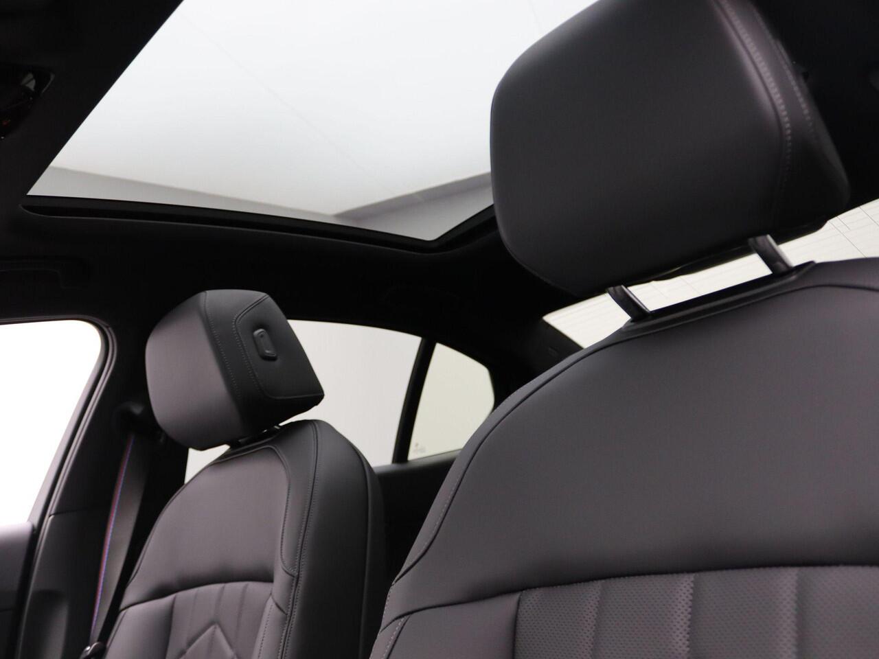 BMW i5 eDrive40 | M Sport Package | M Sport Package Pro | Equipment Package Pro | Travel Package | Comfort Package | Showroom Selection