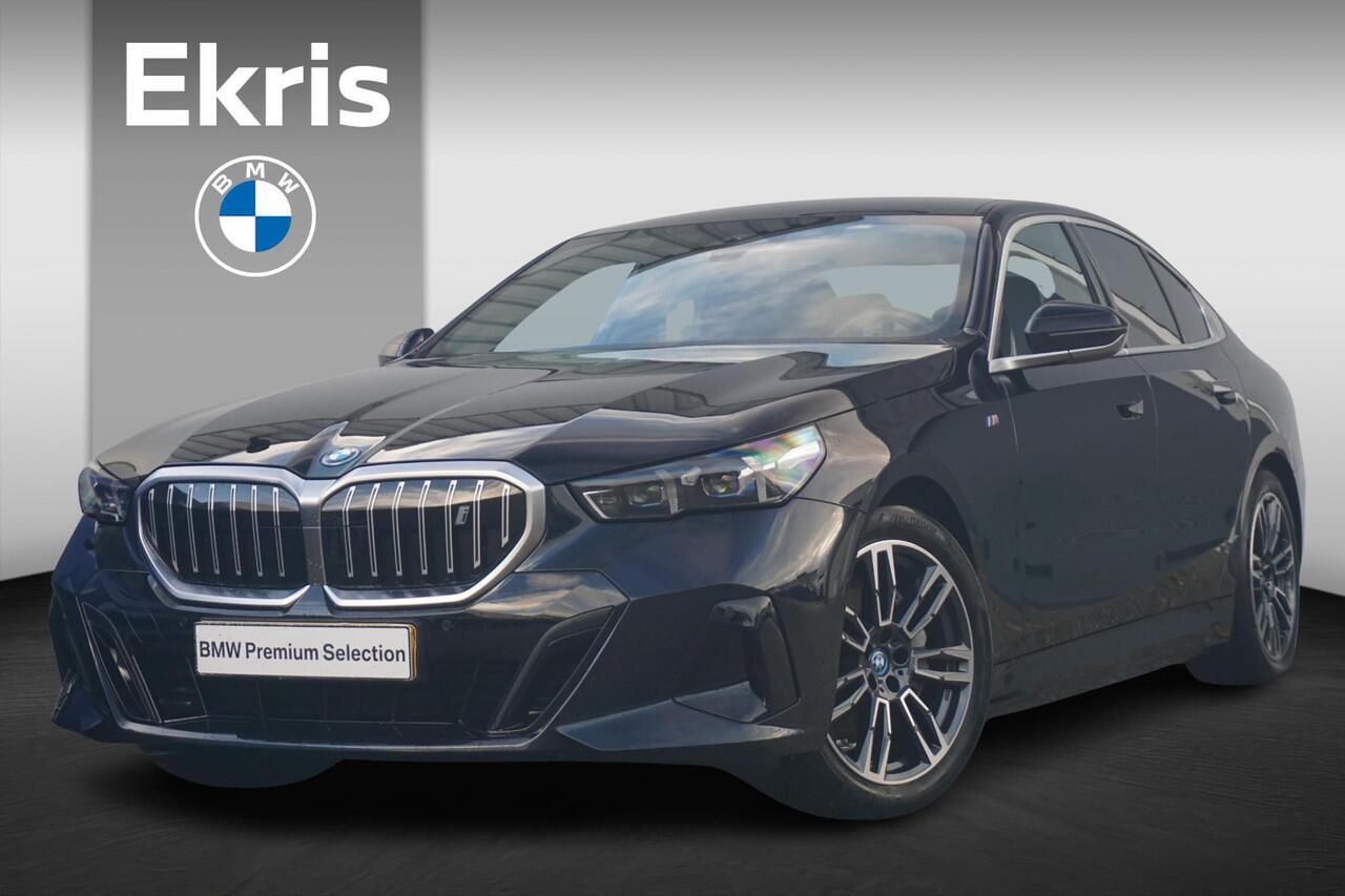 BMW i5 Sedan eDrive40 M Sportpakket 19'' / Panoramadak / Harman Kardon / Stoelventilatie / Trekhaak