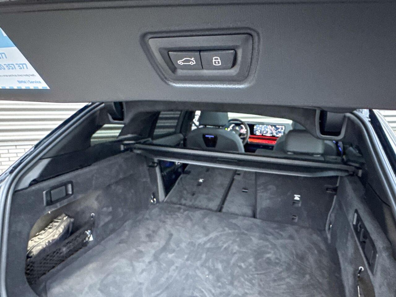 BMW i5 Touring xDrive40 M Sportpakket Pro / Innovation Pack / Travel Pack / Comfort Pack / Panoramadak / Bowers & Wilkins