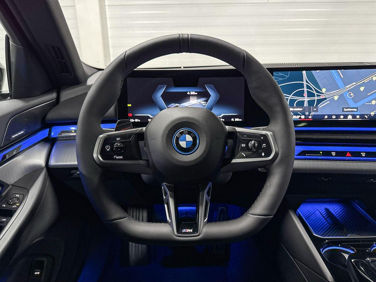 BMW i5 Sedan eDrive40 | M-Sport Pro | Travel Pack | Driving Assistant | Harman/Kardon | Comfort Access