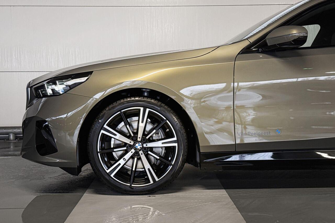 BMW i5 Sedan eDrive40 M Sport Edition 84 kWh | M Sportpakket | Travel Pack