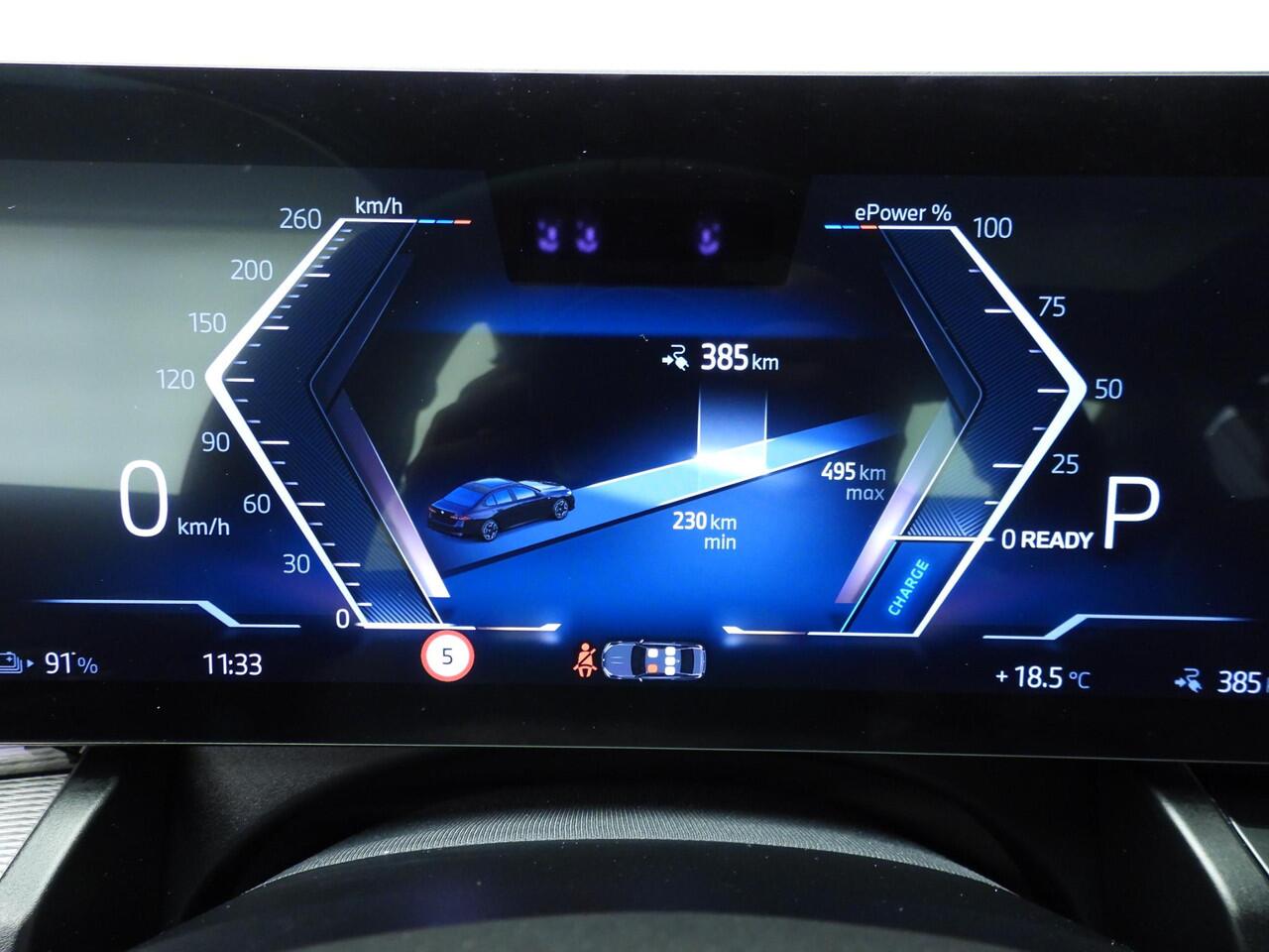 BMW i5 Sedan eDrive40 84 kWh | M-Sportpakket | LED | HUD | Panoramadak | Trekhaak | Active cruise | DAB | Harman-kardon sound | Alu 20 inch