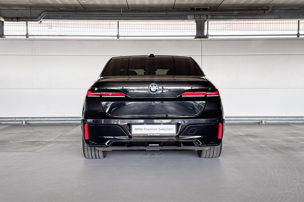 BMW i7 xDrive60 106 kWh | Selections