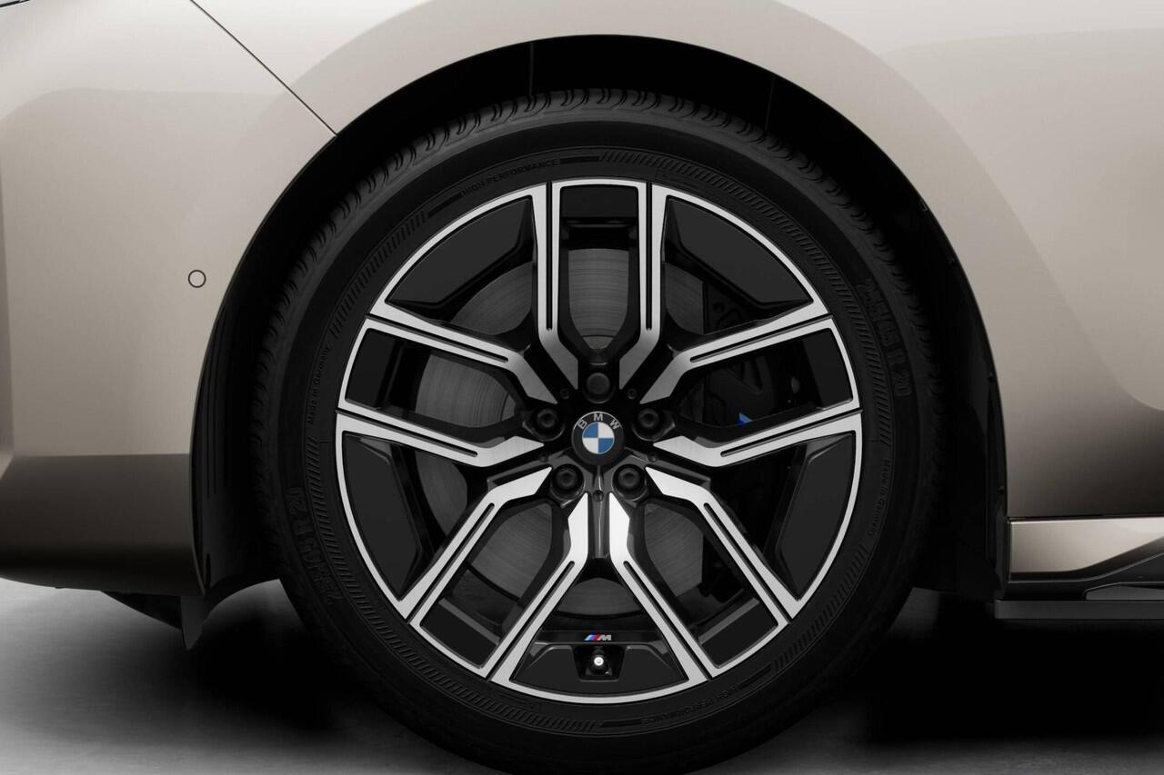 BMW i7 eDrive50 | M Sport Pro | Innovation Pack | Connoisseur Pack | Climate Acoustics Pack