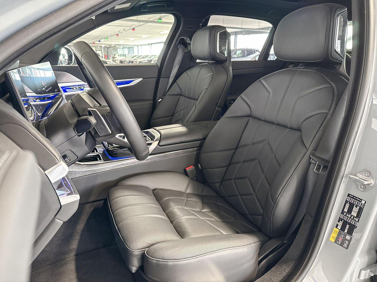 BMW i7 eDrive50 | Selections | M Sport Pro | BMW Iconic Glow | Glazen Panoramadak Sky Lounge |