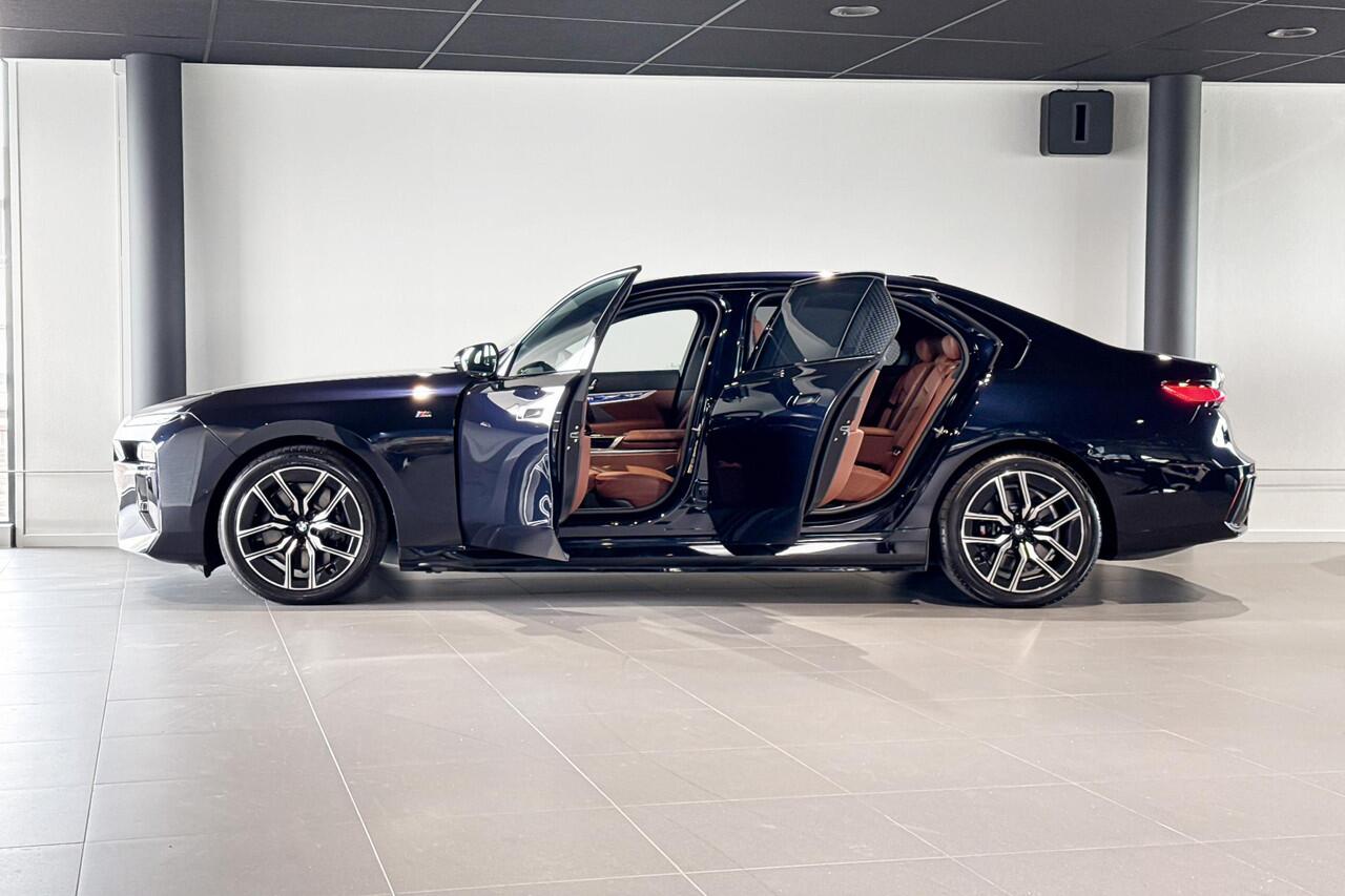 BMW i7 xDrive60 M Sport | Bowers & Wilkins | Trekhaak