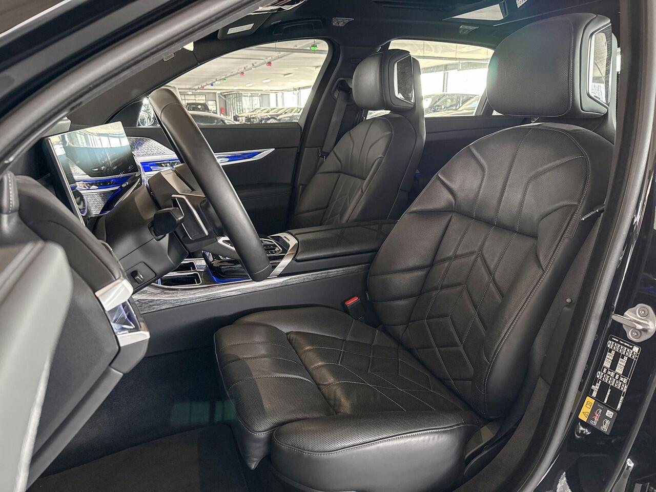 BMW i7 xDrive60 106 kWh | Selections