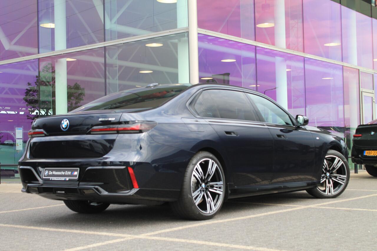 BMW i7 eDrive50 High Executive M Sport / Panoramadak Sky Lounge / Bowers & Wilkins / Massagefunctie / Parking Assistant Professional / Multifunctionele Stoelen / Integral Active Steering