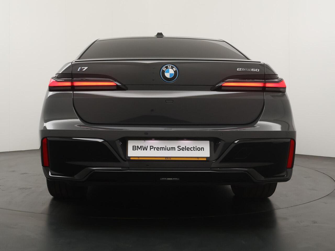 BMW i7 eDrive50 106 kWh | M Sport pro | Pano | Sky Lounge Massage |