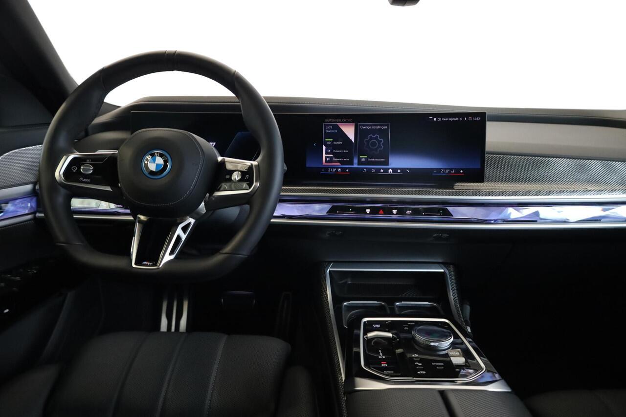 BMW i7 xDrive60 | M Sportpakket Pro | Interieur Pakket | Innovation Pack | Connoisseur Pack | Climate Acoustics Pack | Driving Assistant Professional