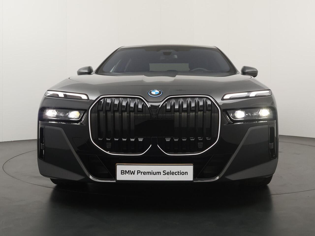 BMW i7 eDrive50 106 kWh | M Sport pro | Pano | Sky Lounge Massage |