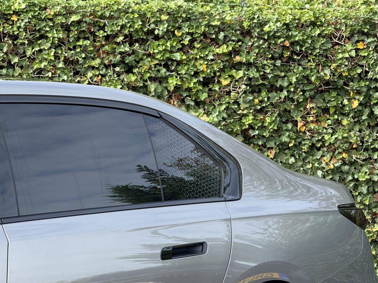 BMW i7 eDrive50 | M-Sport Pro | Individual | Panorama Sky Lounge | Driv. Ass. Prof. | Massage | Act. Steering | 20''