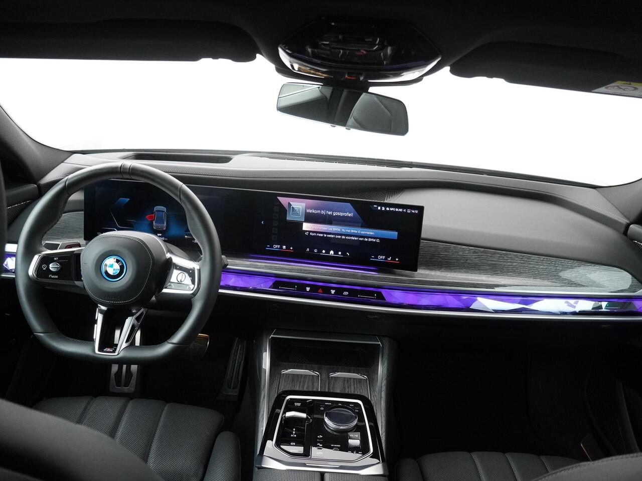 BMW i7 eDrive50 106 kWh | M Sport pro | Pano | Sky Lounge Massage |