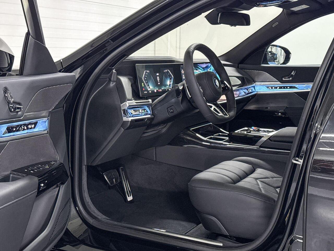 BMW i7 eDrive50 | M-Sport Pro | Innovation Pack | Executive Pack | Connoisseur Pack | Climate Acoustics Pack | Driving Assistant Professional | Parking Assistant Professional | Sky Lounge