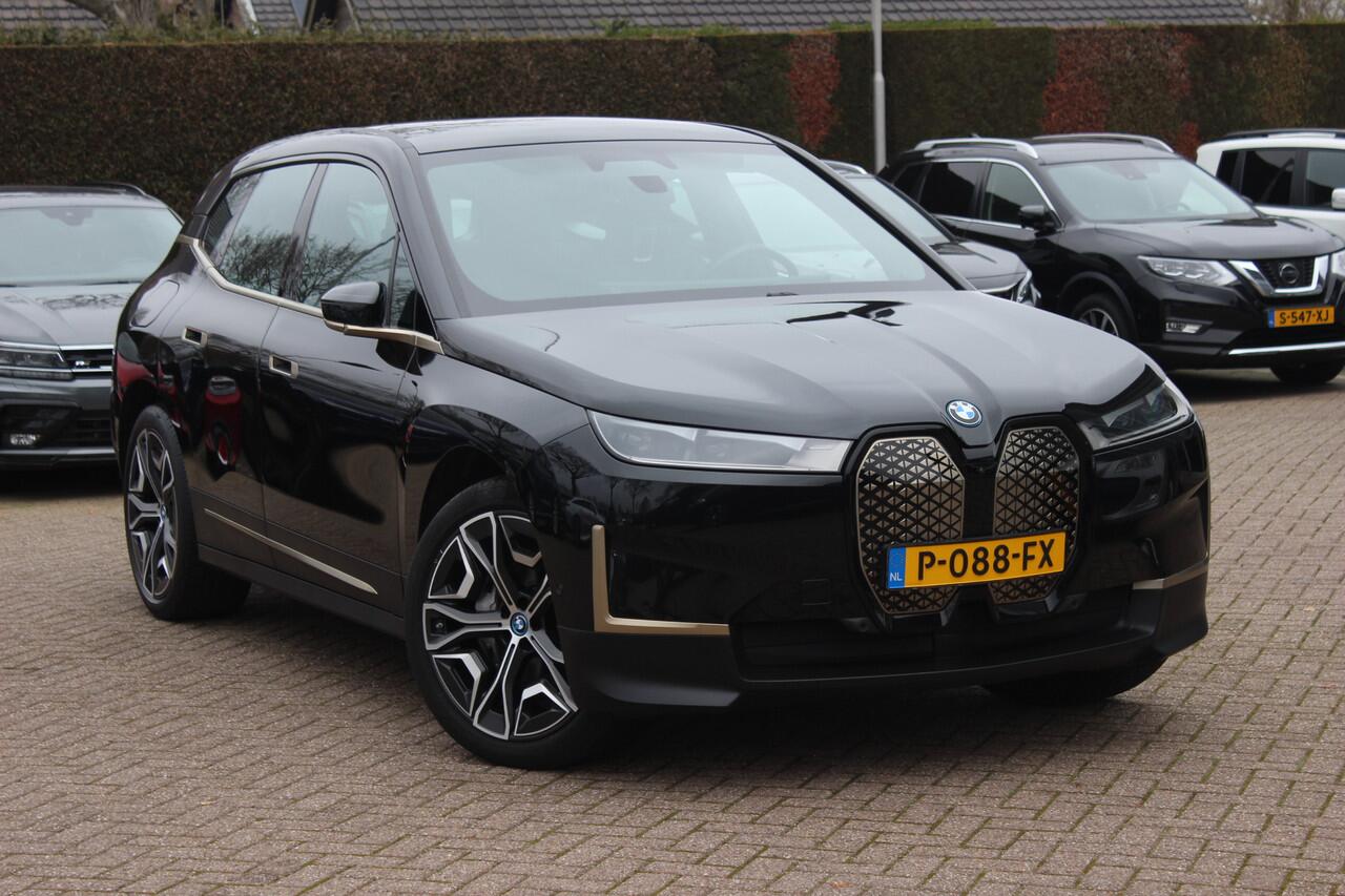bmw-ix-xdrive50-high-executive-112-