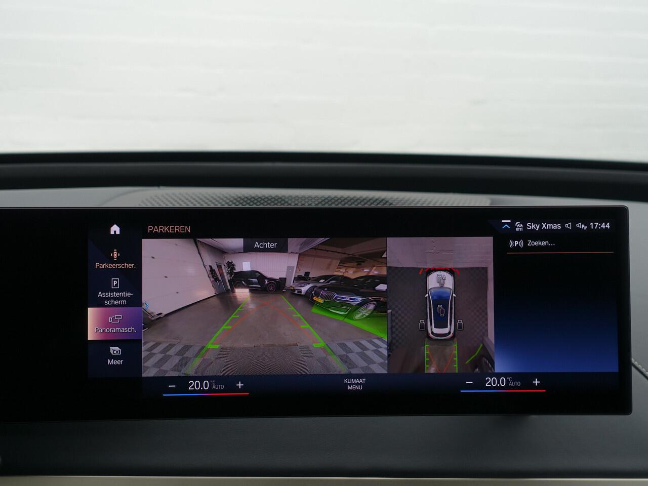 BMW iX xDrive40 M Sport Plus 77 kWh- Stoelmassage, Harman Kardon, 360 Camera, Head Up, Memory Seats, Sfeerverlichting