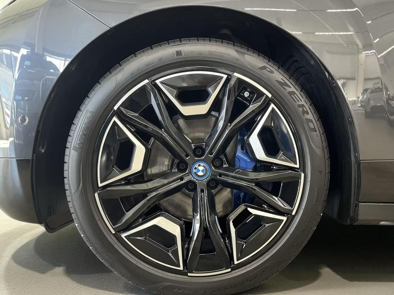 BMW iX xDrive40 Sport Edition 77 kWh